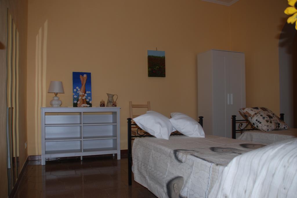 Ernest'S Apartment Fiumicino Eksteriør billede